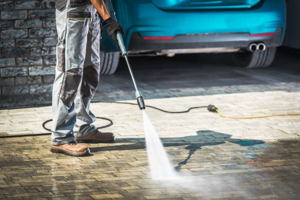 Driveway Pressure Washing in Dawsonville