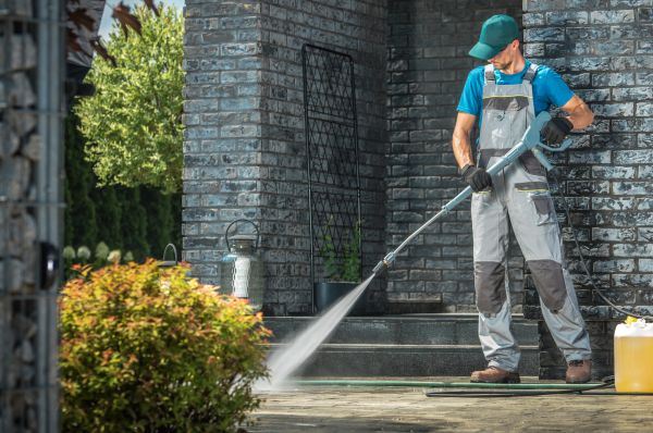 Outside House Cleaning in Dawsonville